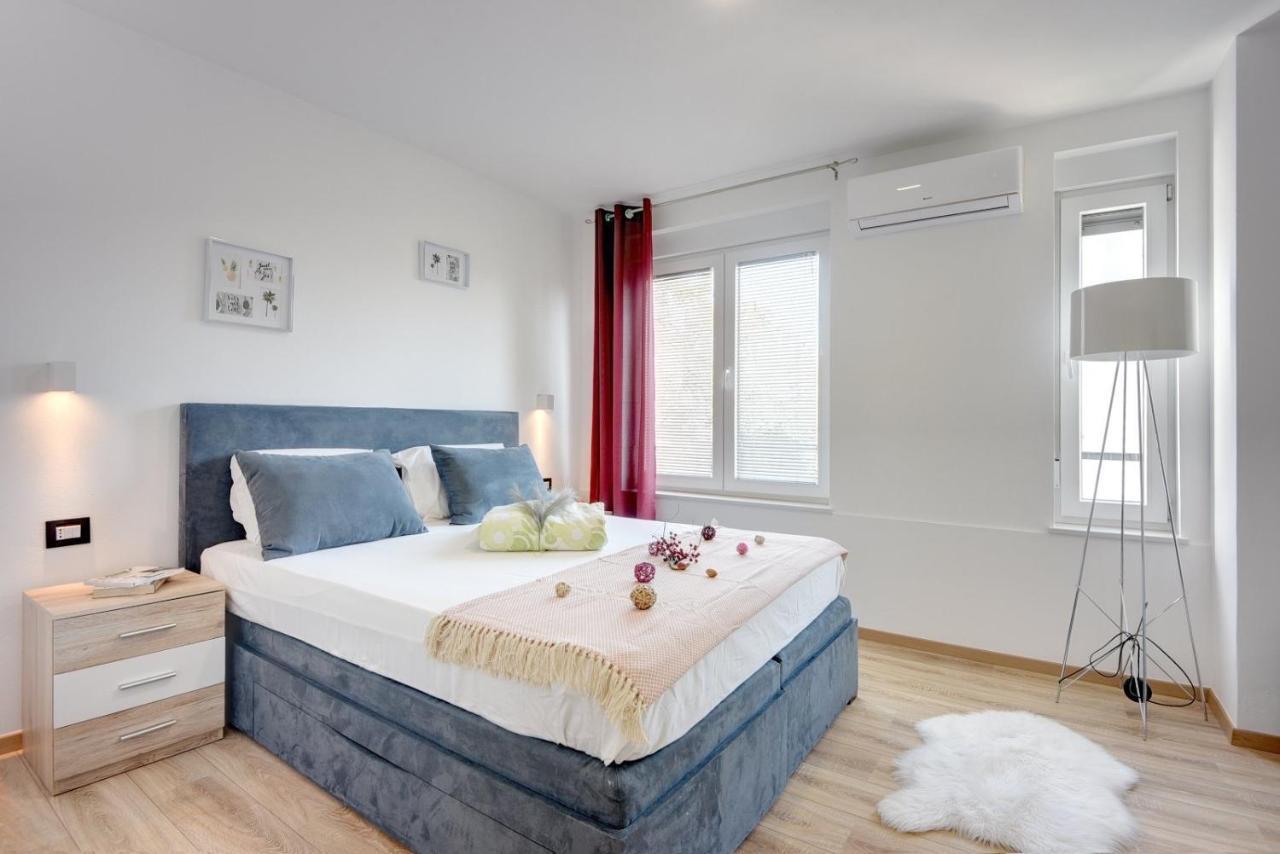 Villa Sunce Pula Eksteriør billede